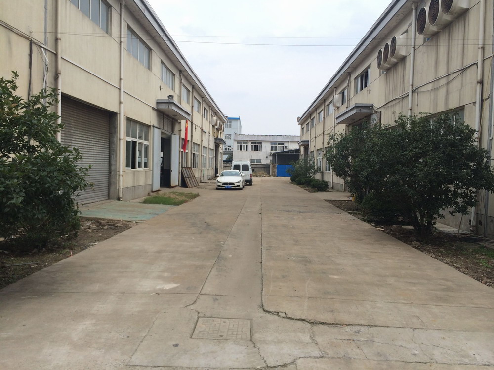 松夏減震器集團(tuán)公司辦公樓道 松夏減震器集團(tuán)公司辦公樓道