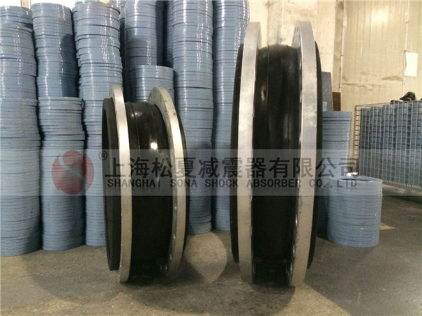 你知道橡膠接頭生產(chǎn)過程中會(huì)用到什么設(shè)備嗎？