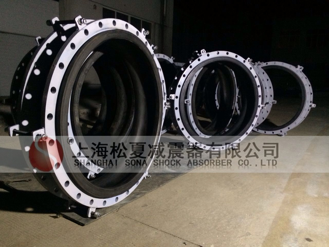 大口徑橡膠接頭 大口徑橡膠接頭