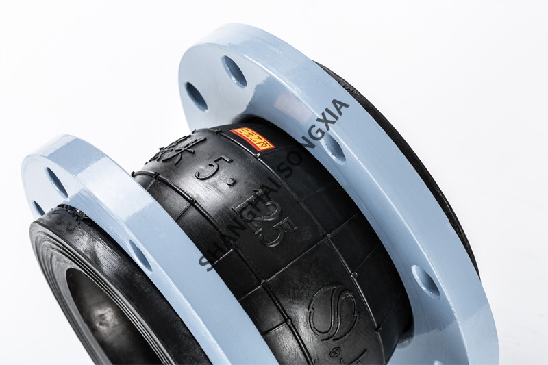 DN125二次增壓設(shè)備橡膠接頭的優(yōu)勢體現(xiàn)在哪里？